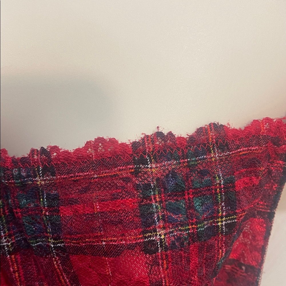 TorridCurve 3 Stylish Red Plaid Crop Top - Picture 6 of 11